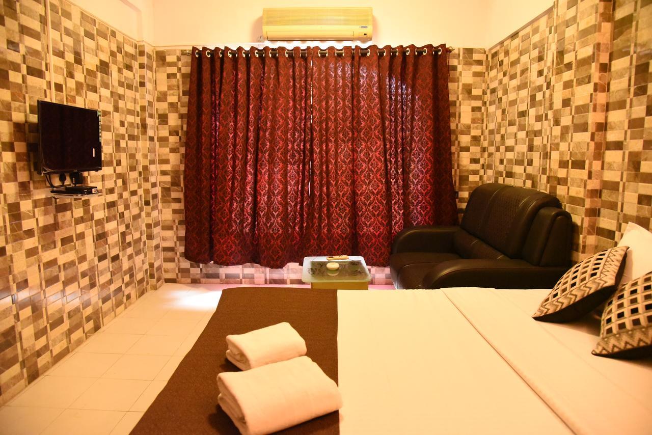 The Sky Inn Navi Mumbai Exteriör bild
